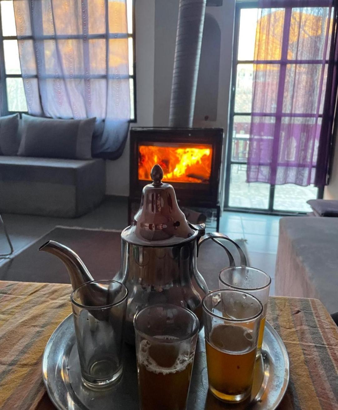 Auberge De La Riviere Du Dades Boumalne 外观 照片